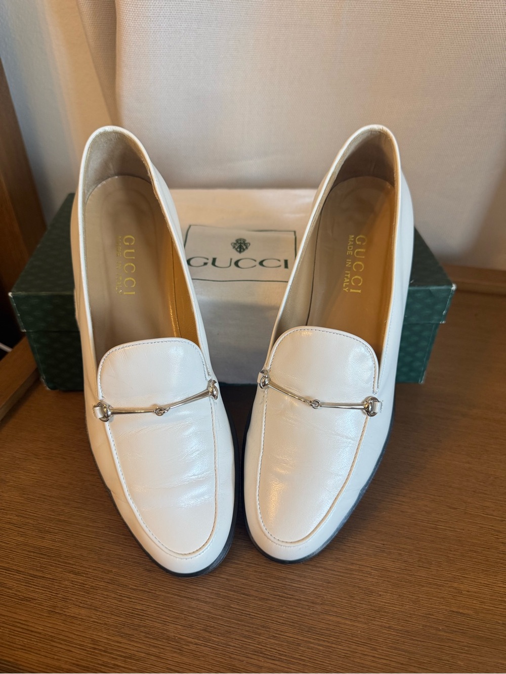 Gucci White Leather Horsebit Penny Loafers